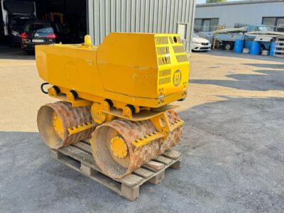 Rouleau compacteur