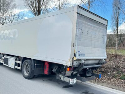 Camion fourgon frigo