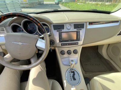 Voiture Chrysier Sebring LTD-2011