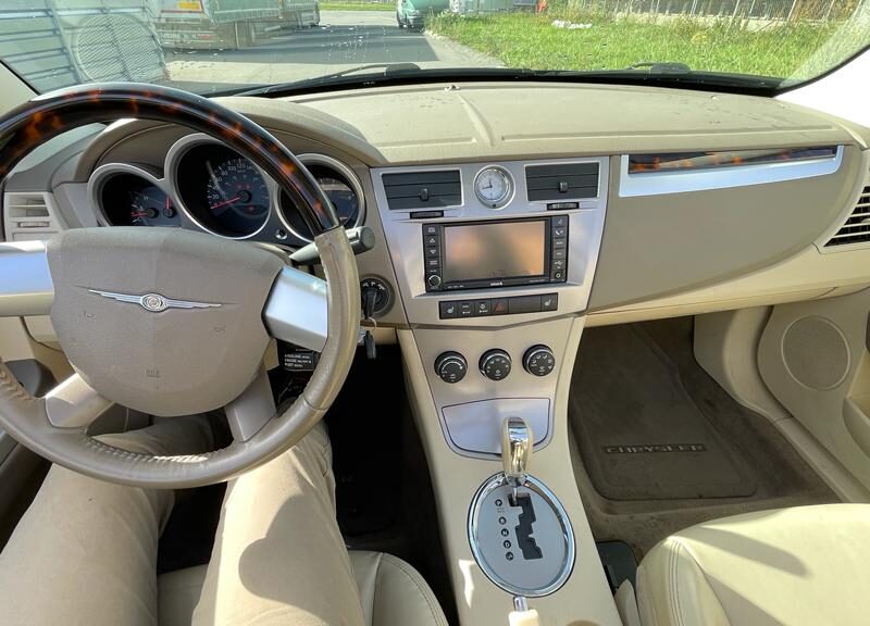 Voiture Chrysier Sebring LTD-2011