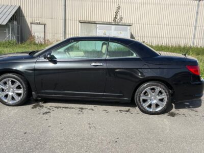 Voiture Chrysier Sebring LTD-2011