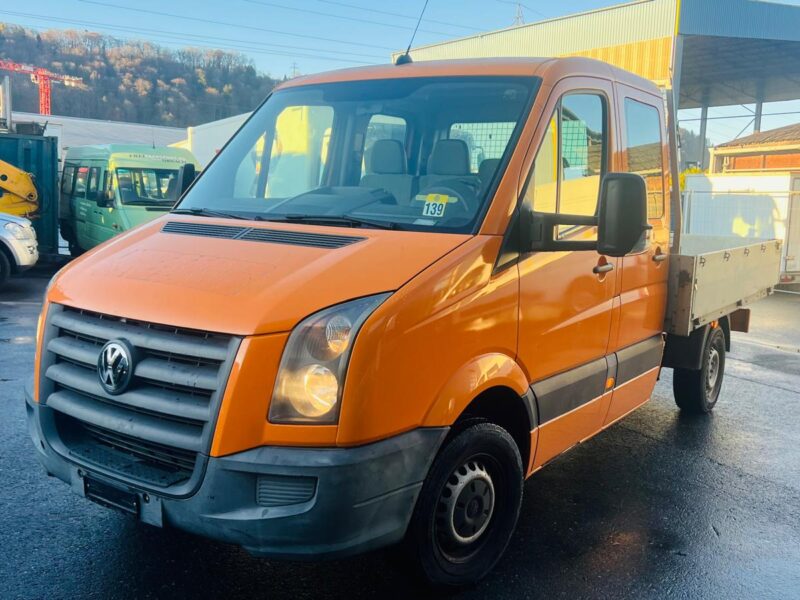 Camionnette double cabine VW CRAFTER 2.5-2011