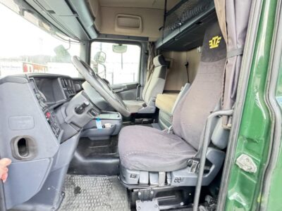 Camion pont bâché SCANIA R440-2013