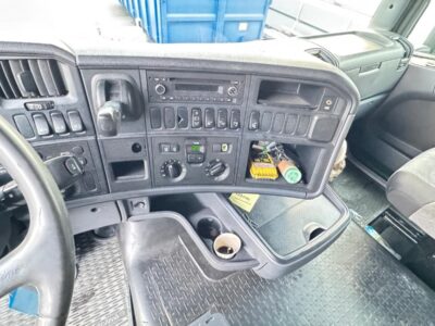 Camion pont bâché SCANIA R440-2013