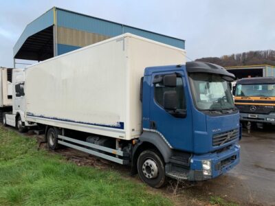 VOLVO FL240 CAISSE -2012