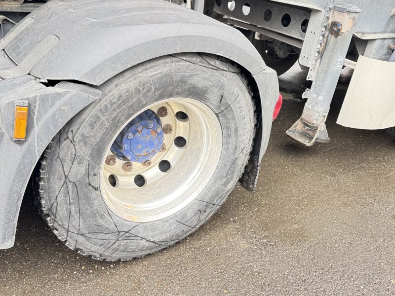 Tracteur à sellette DAF XF 510-2014