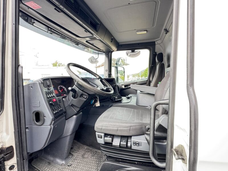Scania P360 Frigorique-2016