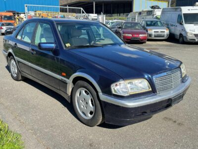Mercedes-Benz C180-2000