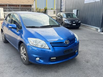 TOYOTA AURIS 1.6-2010