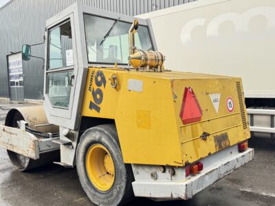 ROULEAU COMPRESSEUR ABG PUMA 169 A-1987