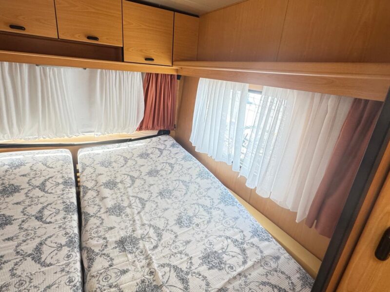 Caravane Burstner 4805-1994