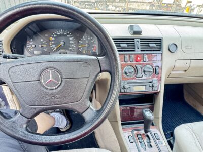 Mercedes-Benz C180-2000