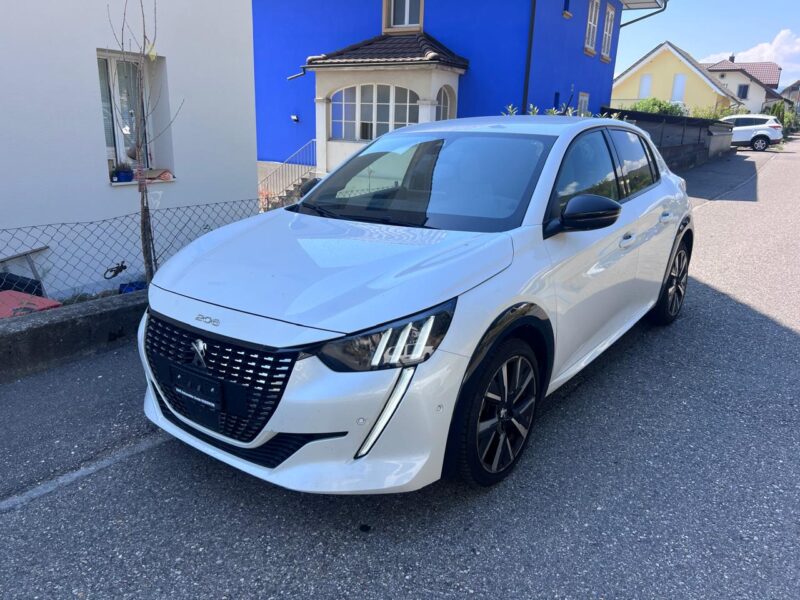 PEUGEOT 208 2021