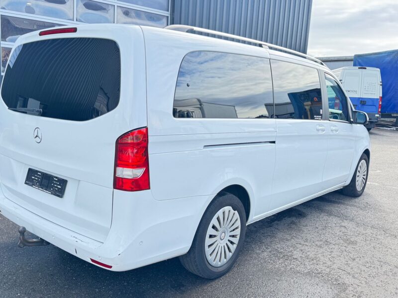 MERCEDES-BENZ V250 2016-8 PLACES