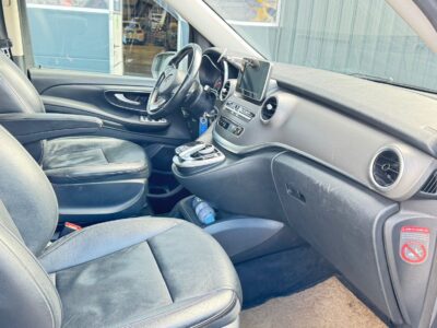 MERCEDES-BENZ V250 2016-8 PLACES